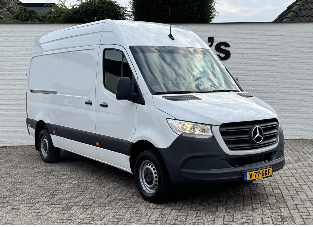 Mercedes-Benz Sprinter-317 1.9 CDI L2 9G laadruimte bekleed Leder Camera Clima M-bux media systeem DAB - Dubă: Foto 5 Mercedes-Benz Sprinter-317 1.9 CDI L2 9G laadruimte bekleed Leder Camera Clima M-bux media systeem DAB - Dubă: Foto 5