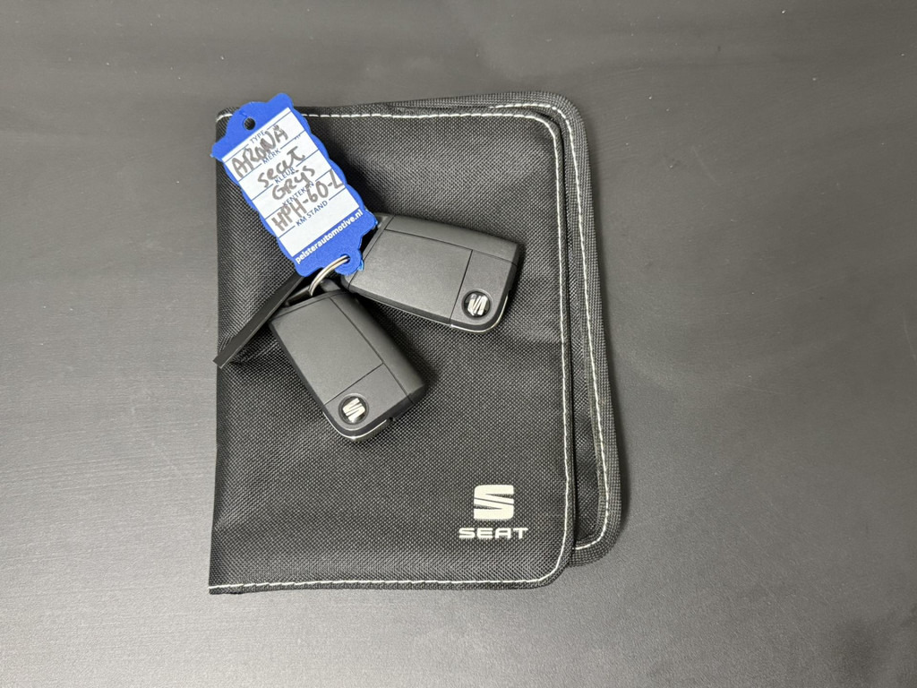 SEAT Arona-1.0 TSI FR Business Adaptive cruise Climate control Full LED Apple Carplay / Android Auto Link Parkeersensor achter - SUV: Foto 3 SEAT Arona-1.0 TSI FR Business Adaptive cruise Climate control Full LED Apple Carplay / Android Auto Link Parkeersensor achter - SUV: Foto 3