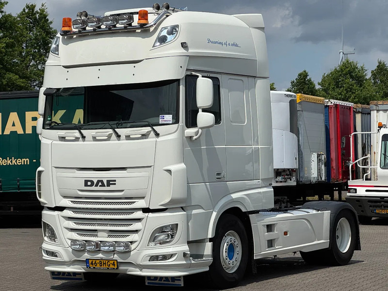 DAF XF 440 Super Space Cab 2 Tanks *NL-Truck* - Cap tractor: Foto 1 DAF XF 440 Super Space Cab 2 Tanks *NL-Truck* - Cap tractor: Foto 1