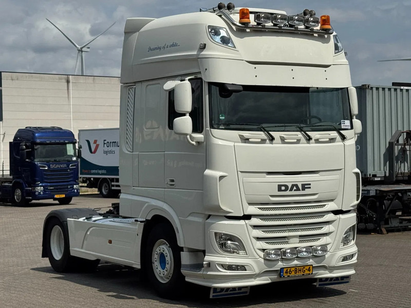 DAF XF 440 Super Space Cab 2 Tanks *NL-Truck* - Cap tractor: Foto 2 DAF XF 440 Super Space Cab 2 Tanks *NL-Truck* - Cap tractor: Foto 2