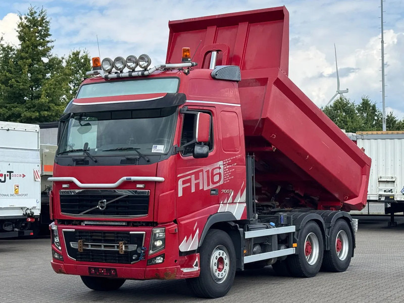 Volvo FH 16.700 6x4 Tipper And Tractor Combi / Retarder / Euro 5 - Cap tractor: Foto 1 Volvo FH 16.700 6x4 Tipper And Tractor Combi / Retarder / Euro 5 - Cap tractor: Foto 1