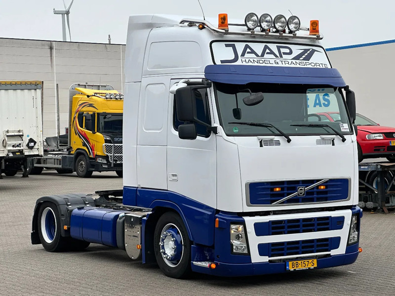 Volvo FH 400 Globe XL Mega / Full Air / 2 Tank / Euro 5 - Cap tractor: Foto 2 Volvo FH 400 Globe XL Mega / Full Air / 2 Tank / Euro 5 - Cap tractor: Foto 2