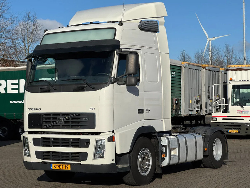 Volvo FH 440 4x2 Globe *469 Tkm* Euro 5 * NL-Truck* - Cap tractor: Foto 1 Volvo FH 440 4x2 Globe *469 Tkm* Euro 5 * NL-Truck* - Cap tractor: Foto 1