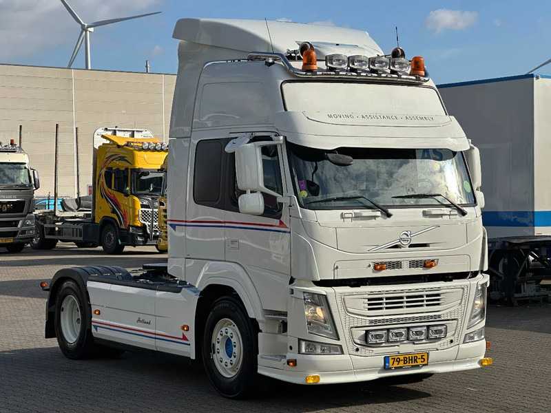 Volvo FM 450 Globe XL - Euro 6 - Full Spoiler - Smart Tacho *NL-truck* - Cap tractor: Foto 2 Volvo FM 450 Globe XL - Euro 6 - Full Spoiler - Smart Tacho *NL-truck* - Cap tractor: Foto 2
