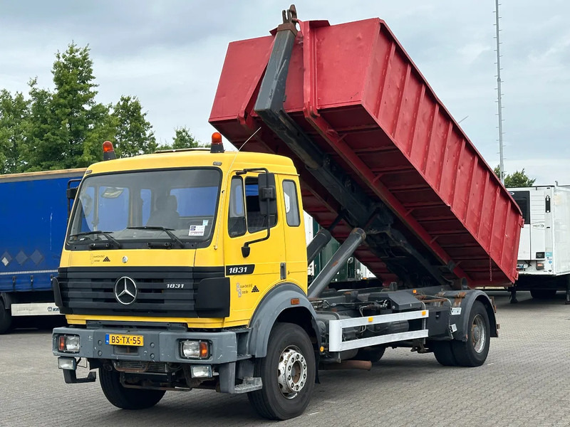 Mercedes-Benz SK 1931 4x2 Meiler Haakarm 20T Manual + Telma / Euro 1 - Camion cu cârlig: Foto 1 Mercedes-Benz SK 1931 4x2 Meiler Haakarm 20T Manual + Telma / Euro 1 - Camion cu cârlig: Foto 1