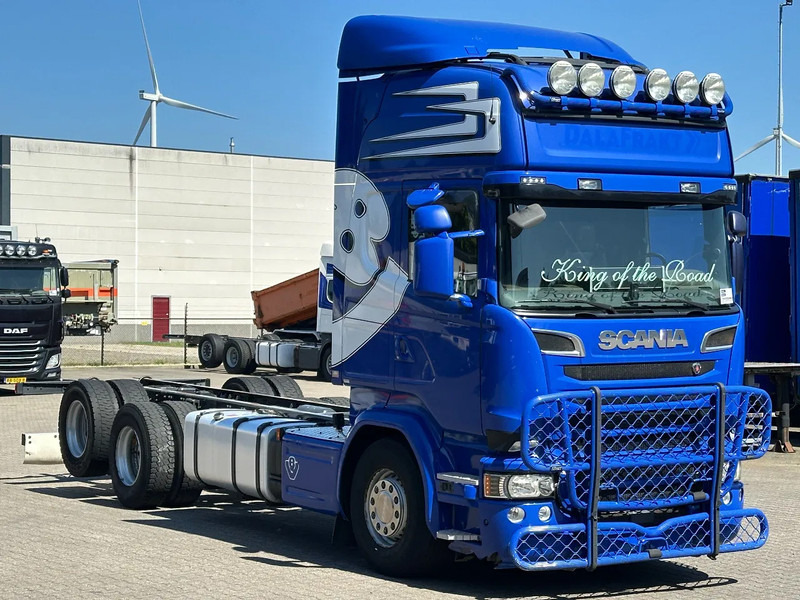 Scania R580 V8 6X2 Chassis WB 4.70mtr Retarder Topline Euro 6 - Camion şasiu: Foto 2 Scania R580 V8 6X2 Chassis WB 4.70mtr Retarder Topline Euro 6 - Camion şasiu: Foto 2