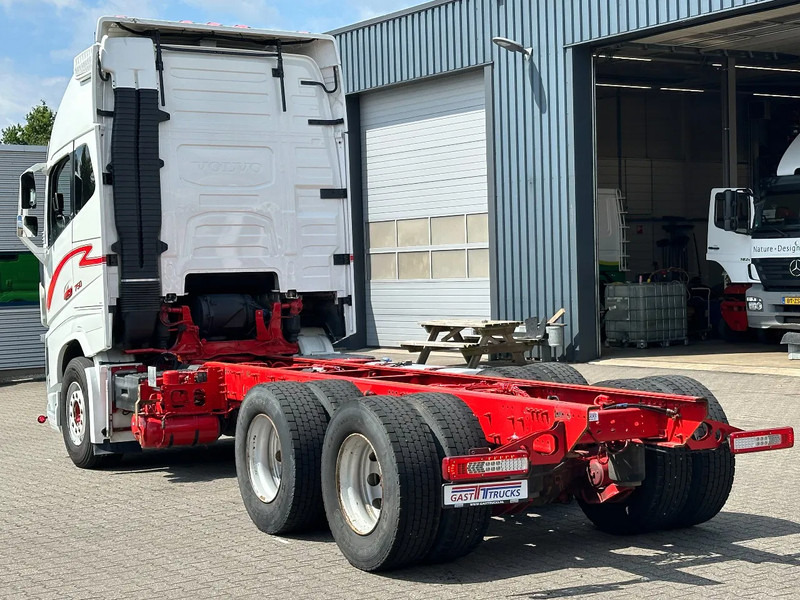 Volvo FH 16.750 6x4 Globe XL Chassis Retarder 4.30 Wb Full Air - Camion şasiu: Foto 4 Volvo FH 16.750 6x4 Globe XL Chassis Retarder 4.30 Wb Full Air - Camion şasiu: Foto 4