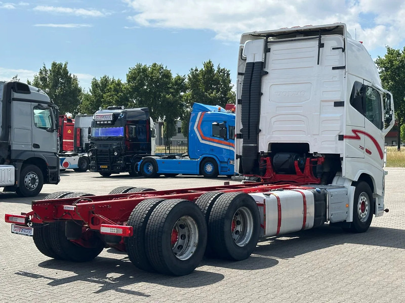 Volvo FH 16.750 6x4 Globe XL Chassis Retarder 4.30 Wb Full Air - Camion şasiu: Foto 3 Volvo FH 16.750 6x4 Globe XL Chassis Retarder 4.30 Wb Full Air - Camion şasiu: Foto 3