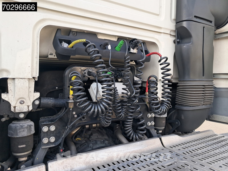 DAF XF 480 4X2 SSC Retarder 2xTanks ACC LED Standklima Euro 6 - Cap tractor: Foto 3 DAF XF 480 4X2 SSC Retarder 2xTanks ACC LED Standklima Euro 6 - Cap tractor: Foto 3