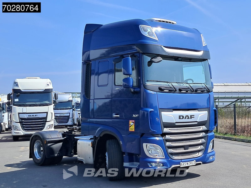 DAF XF 480 4X2 SSC Retarder PTO Standklima Alcoa's Navi ACC LED - Cap tractor: Foto 3 DAF XF 480 4X2 SSC Retarder PTO Standklima Alcoa's Navi ACC LED - Cap tractor: Foto 3
