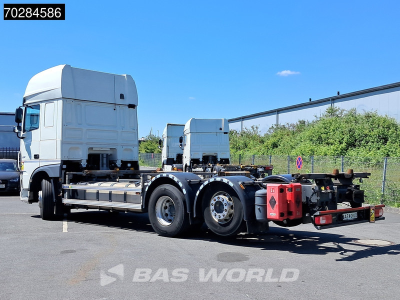 DAF XF 480 6X2 SSC Retarder 2x Tanks Lif+Lenkachse Standklima LED ACC - Camion transport containere/ Swap body: Foto 2 DAF XF 480 6X2 SSC Retarder 2x Tanks Lif+Lenkachse Standklima LED ACC - Camion transport containere/ Swap body: Foto 2