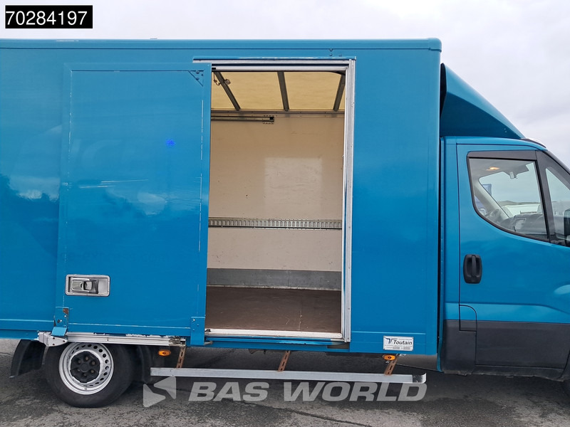 Iveco Daily 35S14 Automatik Seitentür Koffer LED Klima Tempomat Euro6 20m3 A/C Cruise control - Autoutilitară box: Foto 3 Iveco Daily 35S14 Automatik Seitentür Koffer LED Klima Tempomat Euro6 20m3 A/C Cruise control - Autoutilitară box: Foto 3