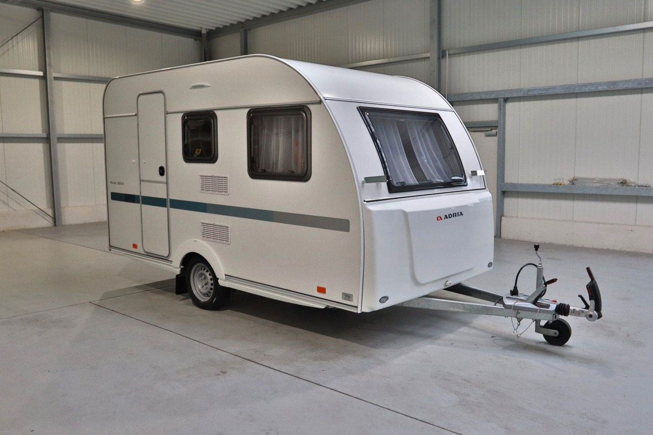 Adria Aviva 360 DK /1.Hand/Top-Fahrzeug/Etagenbetten Adria Aviva 360 DK /1.Hand/Top-Fahrzeug/Etagenbetten - Rulotă: Foto 2 Adria Aviva 360 DK /1.Hand/Top-Fahrzeug/Etagenbetten Adria Aviva 360 DK /1.Hand/Top-Fahrzeug/Etagenbetten - Rulotă: Foto 2