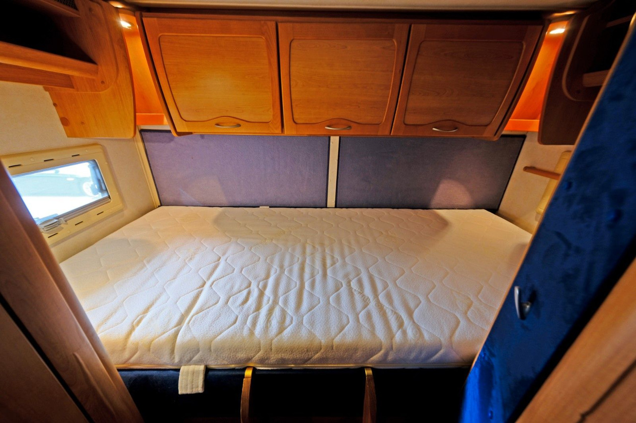 Autorulotă integrată Eura Mobil I 625 VB / Automatik/ Festbett+Hubbett/Garage: Foto 10