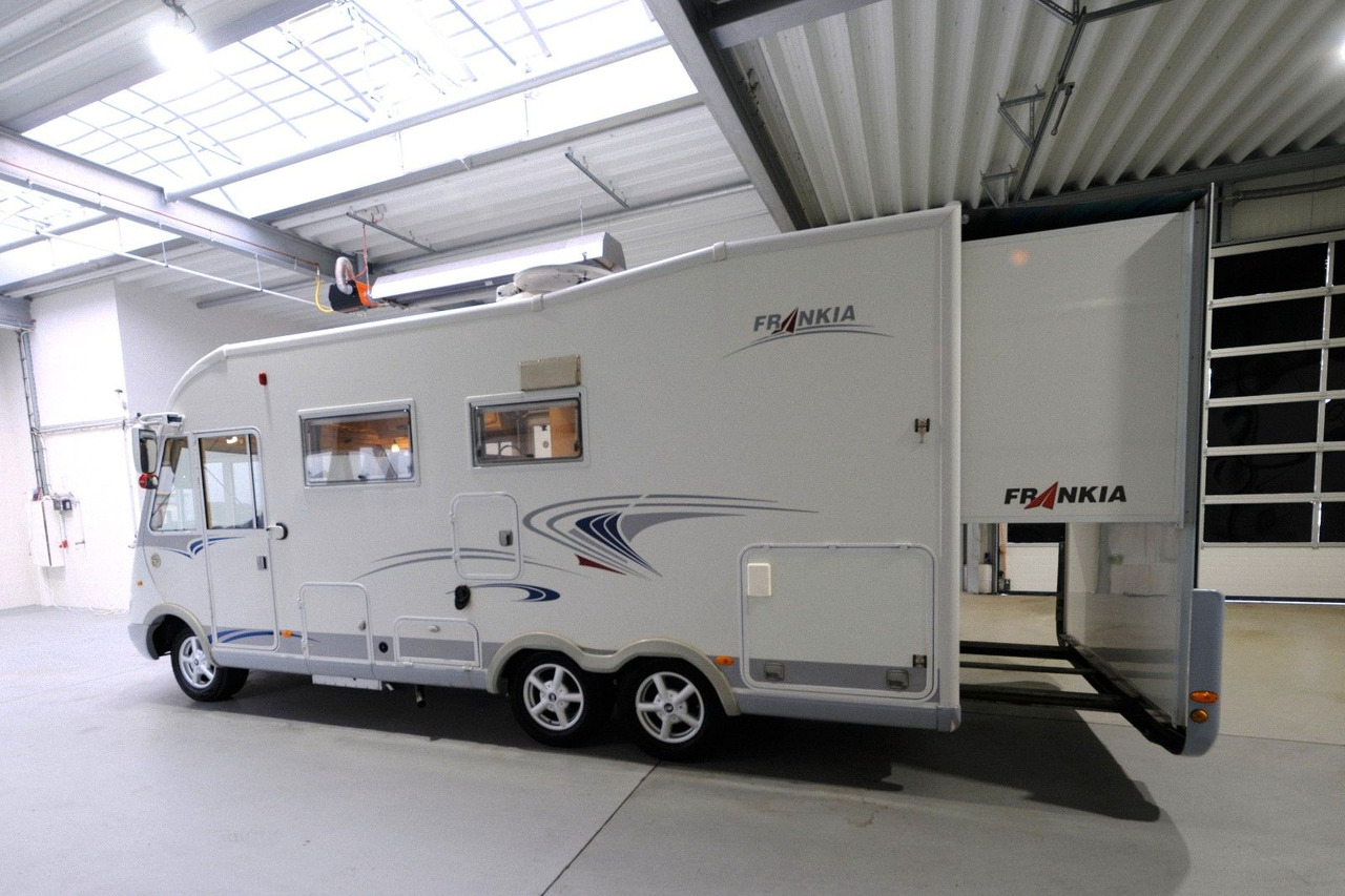 Frankia I 650 QS HolidayClass/Festbett+Hubbett/Klima/DPF - Autorulotă integrată: Foto 4 Frankia I 650 QS HolidayClass/Festbett+Hubbett/Klima/DPF - Autorulotă integrată: Foto 4