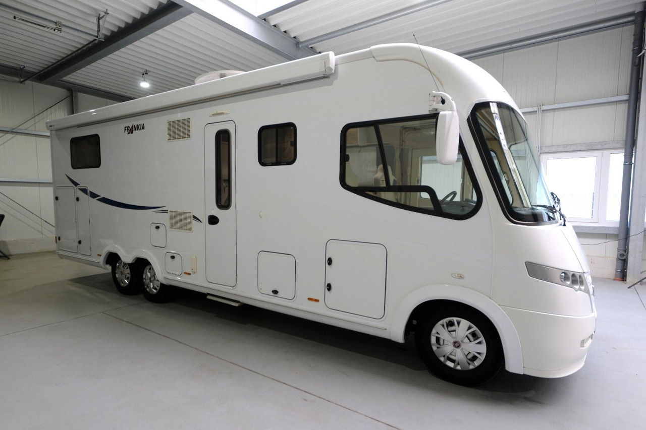 Frankia I 840 QD/Automatik/Festbett+Hubbett/TOP - Autorulotă integrată: Foto 1 Frankia I 840 QD/Automatik/Festbett+Hubbett/TOP - Autorulotă integrată: Foto 1