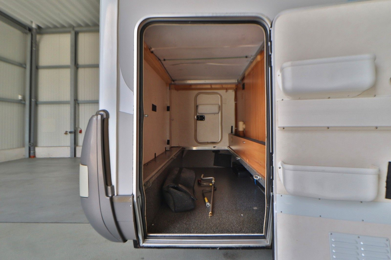 Autorulotă integrată HYMER / ERIBA / HYMERCAR B 504/Festbett+Hubbett/Klima/Solar/DPF-Grün: Foto 8