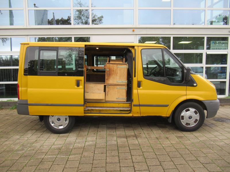 Ford Transit 140T330S 2.4 TDCI 103KW AWD 4x4 4WD - Autoutilitară compactă: Foto 4 Ford Transit 140T330S 2.4 TDCI 103KW AWD 4x4 4WD - Autoutilitară compactă: Foto 4