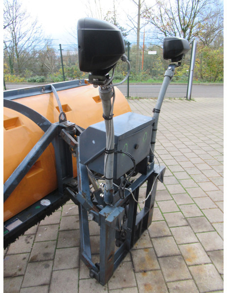 NIDO SNK 240-R EPZ 24V 270CM Schneepflug Snow Plow Sneeuwploeg - Utilaj deszăpezire: Foto 5 NIDO SNK 240-R EPZ 24V 270CM Schneepflug Snow Plow Sneeuwploeg - Utilaj deszăpezire: Foto 5