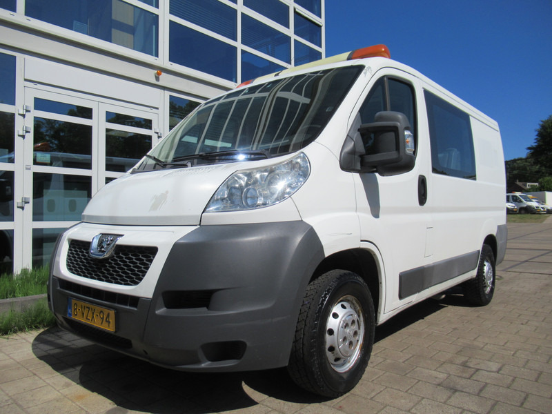 Peugeot Boxer 330 2.2 HDI 96KW L1H P+ DOKA Dubbelcabine AIRCO - Autoutilitară compactă, Autoutilitară cabină dublă: Foto 4 Peugeot Boxer 330 2.2 HDI 96KW L1H P+ DOKA Dubbelcabine AIRCO - Autoutilitară compactă, Autoutilitară cabină dublă: Foto 4