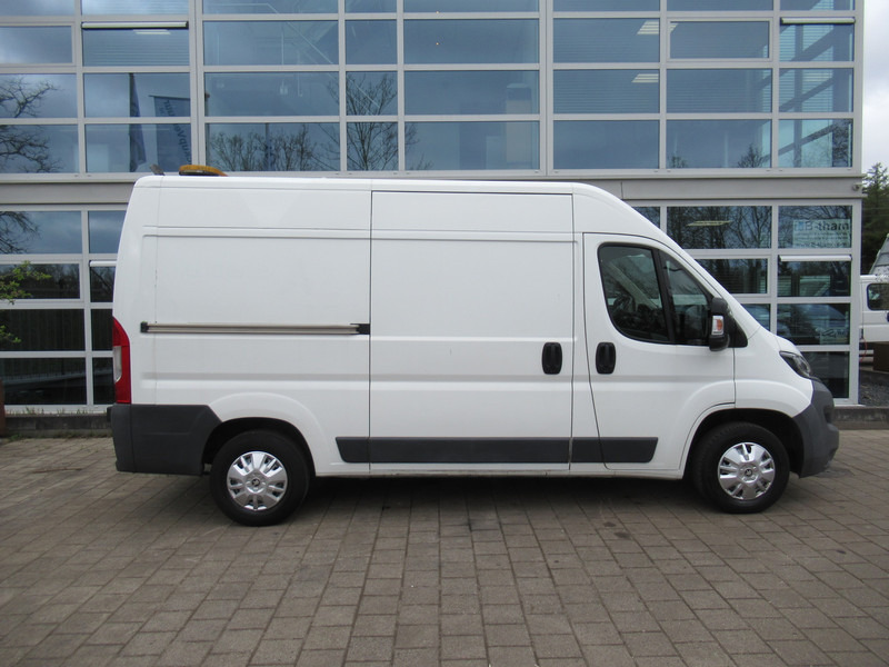 Peugeot Boxer 330 2.2 HDI 96KW L2H2 XR Airco Klima Flitsers - Autoutilitară compactă: Foto 3 Peugeot Boxer 330 2.2 HDI 96KW L2H2 XR Airco Klima Flitsers - Autoutilitară compactă: Foto 3