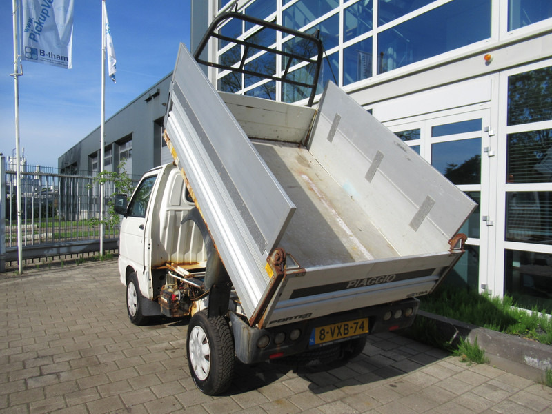 Piaggio Porter 1.3 Kipper SL Extra - Autoutilitară basculantă: Foto 5 Piaggio Porter 1.3 Kipper SL Extra - Autoutilitară basculantă: Foto 5