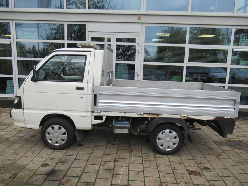 Piaggio Porter 1.3i 46KW Extra PICKUP Bi-Fuel Benzine - CNG - Autoutilitară cu platformă: Foto 4 Piaggio Porter 1.3i 46KW Extra PICKUP Bi-Fuel Benzine - CNG - Autoutilitară cu platformă: Foto 4