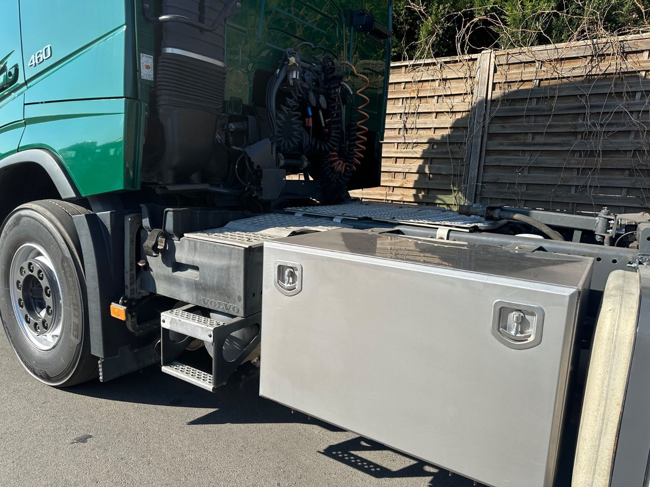 Volvo FH 460 *orig.KM*2-K-Hydraulic*1st owner* - Cap tractor: Foto 4 Volvo FH 460 *orig.KM*2-K-Hydraulic*1st owner* - Cap tractor: Foto 4