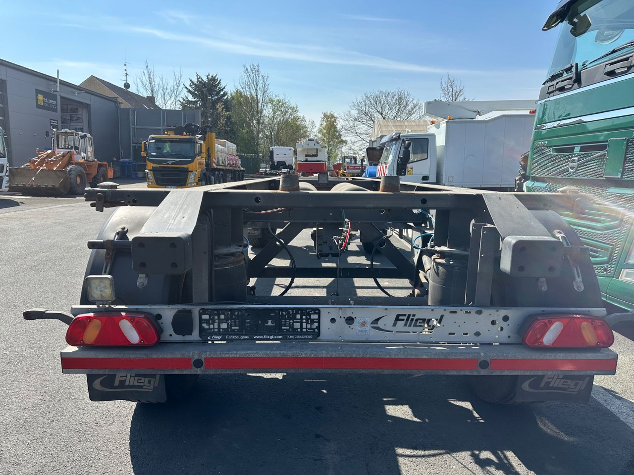 Fliegl ZWP 180 *Reifen TOP* - Remorcă transport containere/ Swap body: Foto 5 Fliegl ZWP 180 *Reifen TOP* - Remorcă transport containere/ Swap body: Foto 5