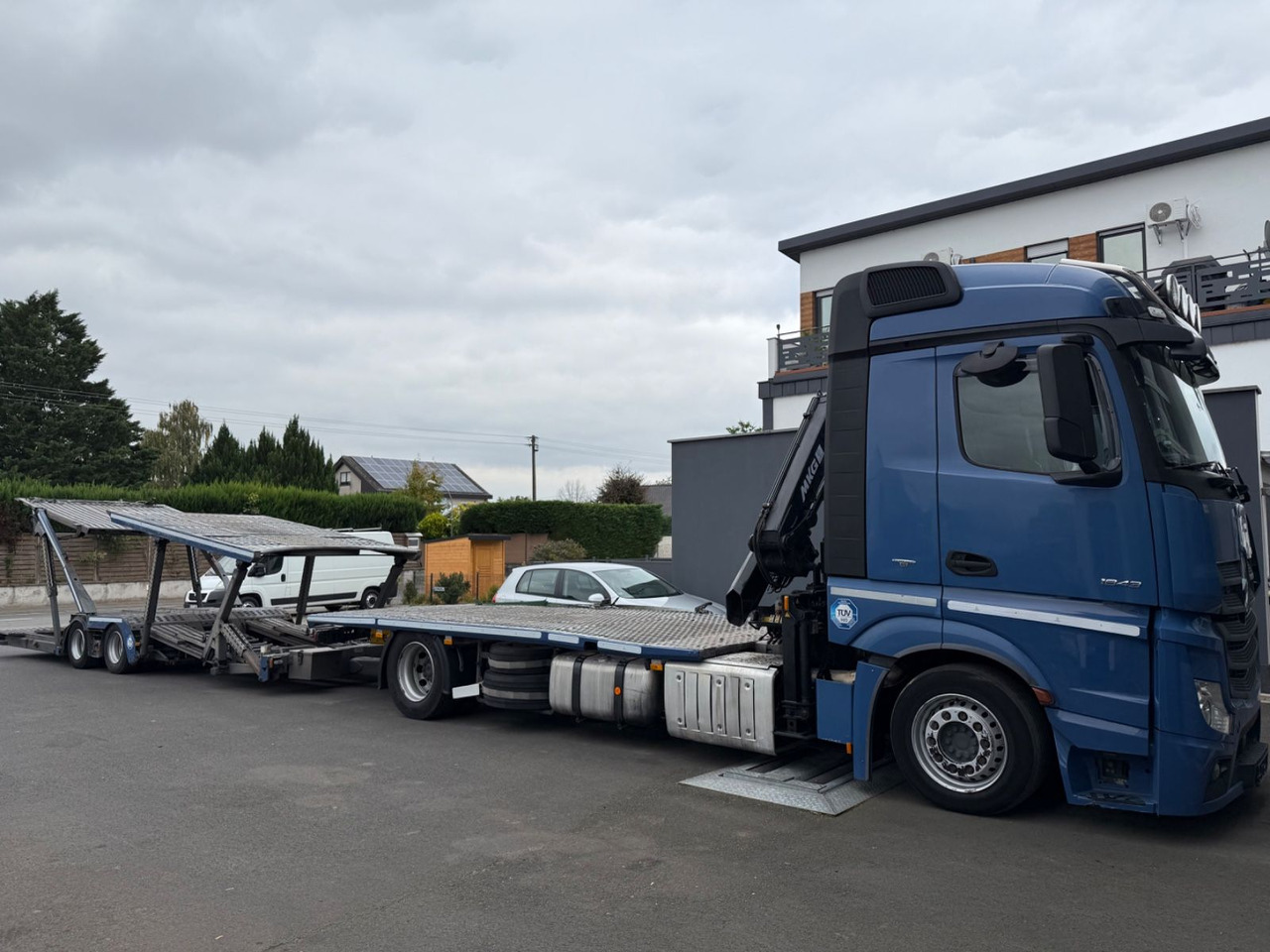 Mercedes-Benz Actros 1843 FVG 5-Zug / VDI 2700 / Kran MKG - Camion transport auto: Foto 1 Mercedes-Benz Actros 1843 FVG 5-Zug / VDI 2700 / Kran MKG - Camion transport auto: Foto 1