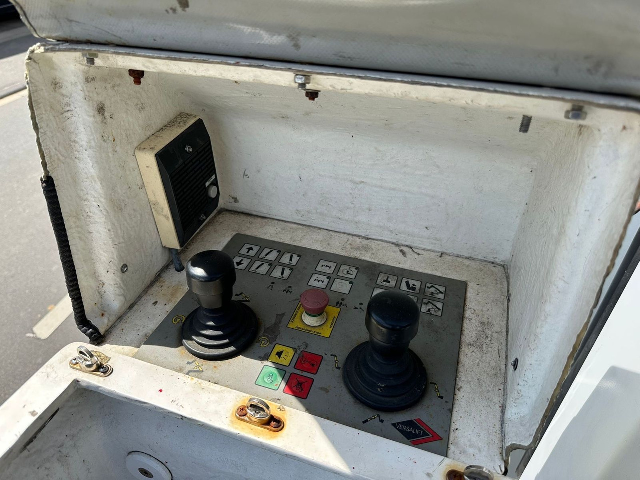 Camion cu nacela Mercedes-Benz Sprinter 515 CDI 4X4|13,2m Versailift ET-38-LFH: Foto 8 Camion cu nacela Mercedes-Benz Sprinter 515 CDI 4X4|13,2m Versailift ET-38-LFH: Foto 8