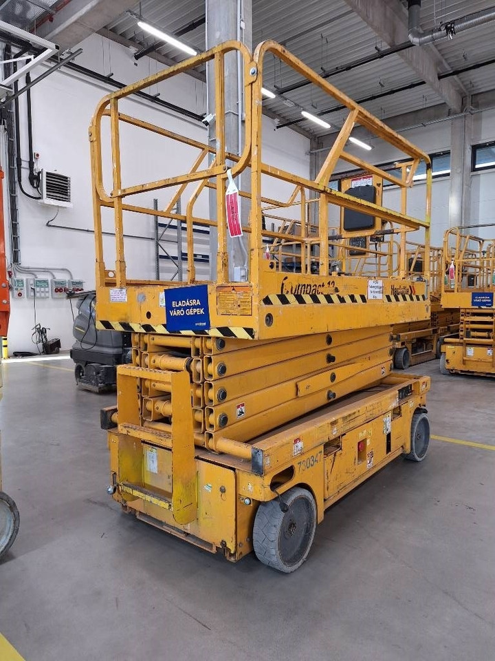 Haulotte Compact 12 - Platforma foarfeca: Foto 3 Haulotte Compact 12 - Platforma foarfeca: Foto 3