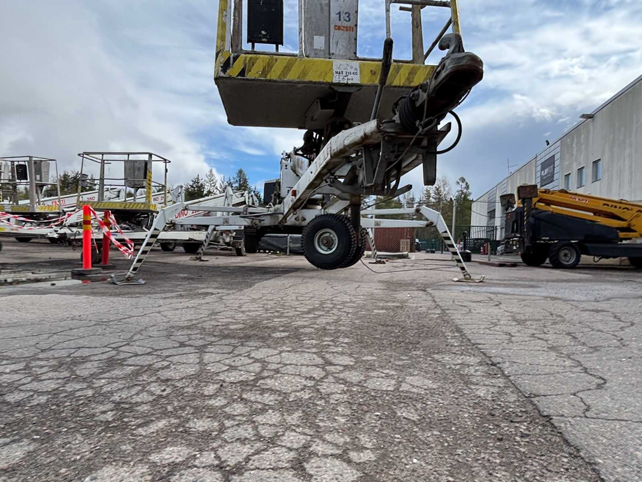 Trailer boom lift Dino 260XT - Nacela tractabila: Foto 5 Trailer boom lift Dino 260XT - Nacela tractabila: Foto 5