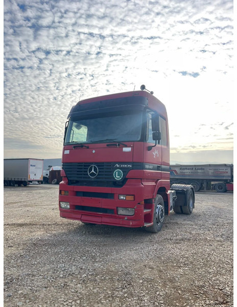 Mercedes-Benz Actros 1840 - Cap tractor: Foto 1 Mercedes-Benz Actros 1840 - Cap tractor: Foto 1