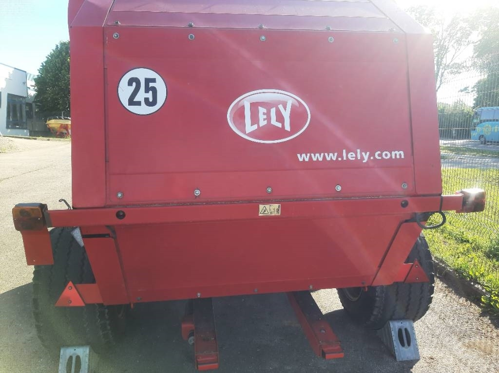 Lely Welger RP 245 Profi - Presă baloţi rotunzi: Foto 2 Lely Welger RP 245 Profi - Presă baloţi rotunzi: Foto 2