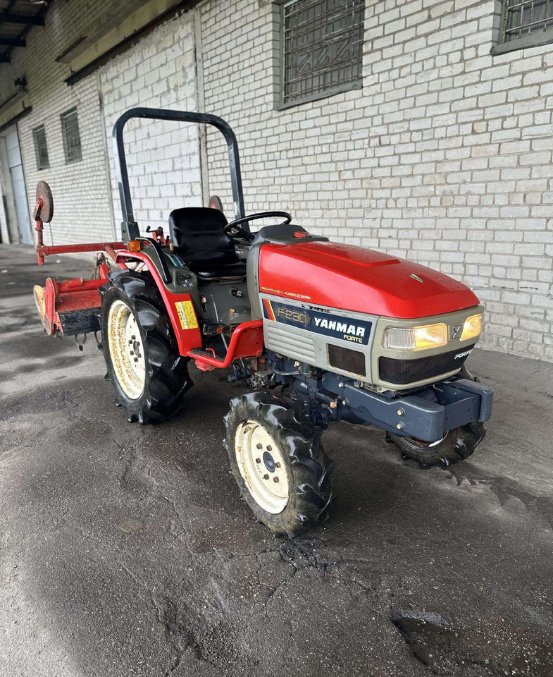 Yanmar F230 - Tractor agricol: Foto 2 Yanmar F230 - Tractor agricol: Foto 2