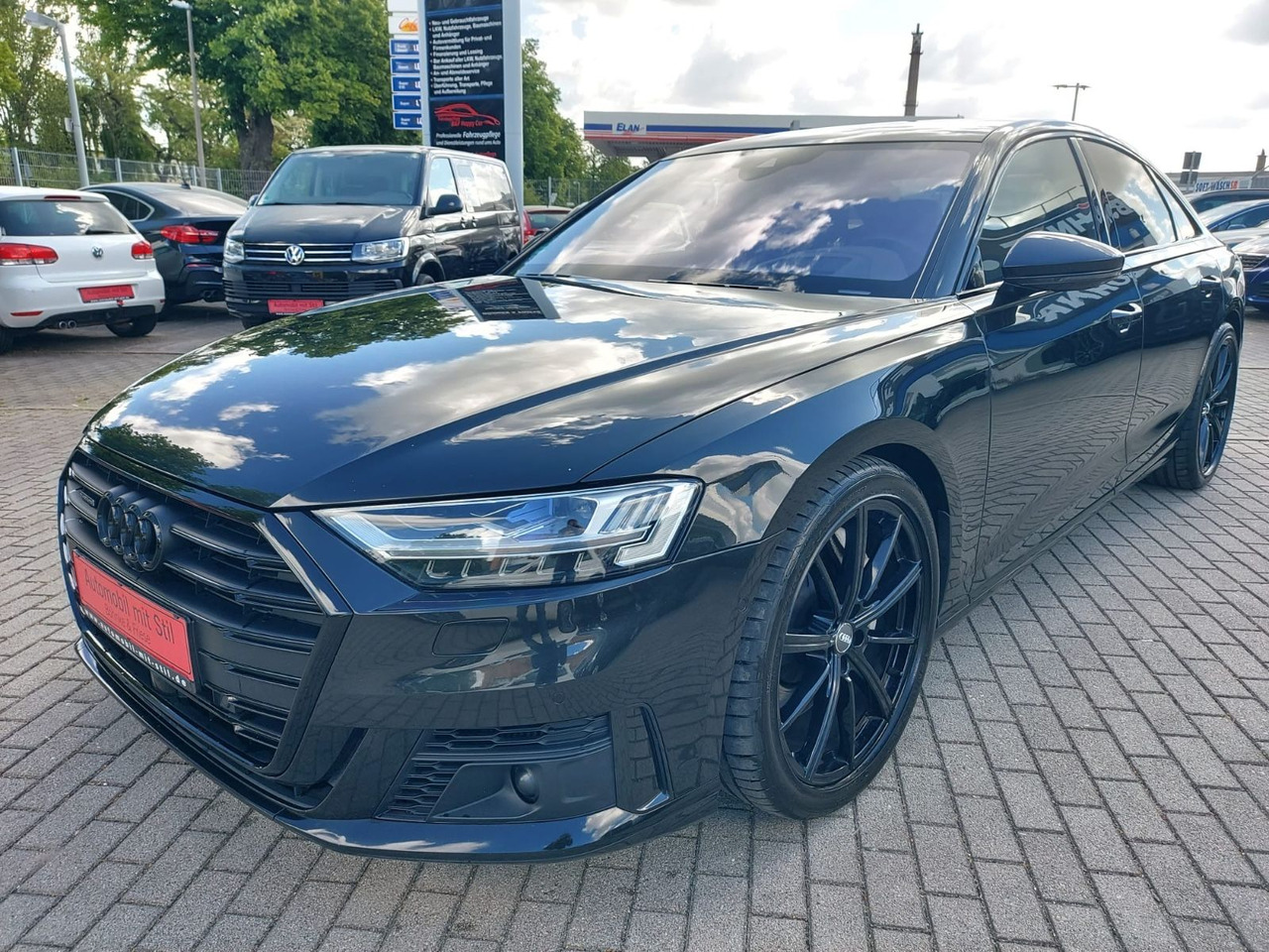 Audi A8 60 TDI quattro LED VOLL HEAD UP B&O VOLL VOL - Berlină/ Sedan: Foto 4 Audi A8 60 TDI quattro LED VOLL HEAD UP B&O VOLL VOL - Berlină/ Sedan: Foto 4