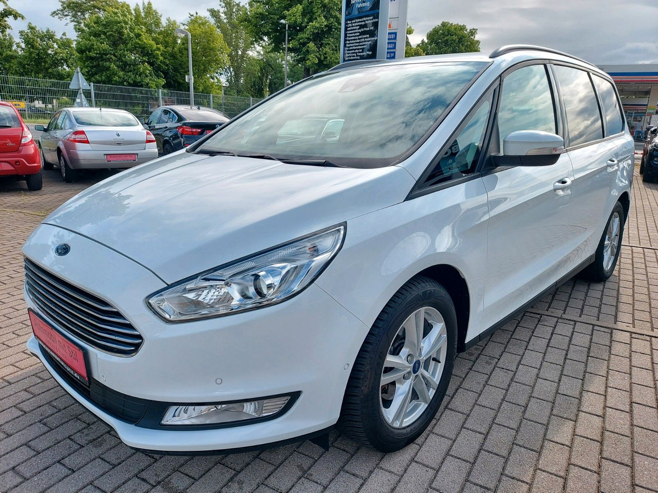 Ford Galaxy 7 Sitze Navi Kamera Tempo SignAssist - Transport persoane: Foto 2 Ford Galaxy 7 Sitze Navi Kamera Tempo SignAssist - Transport persoane: Foto 2