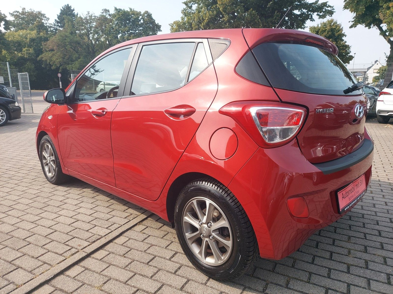 Hyundai i10 Intro Edition Klima Sitzeizung Bluetooth - Automobil: Foto 4 Hyundai i10 Intro Edition Klima Sitzeizung Bluetooth - Automobil: Foto 4