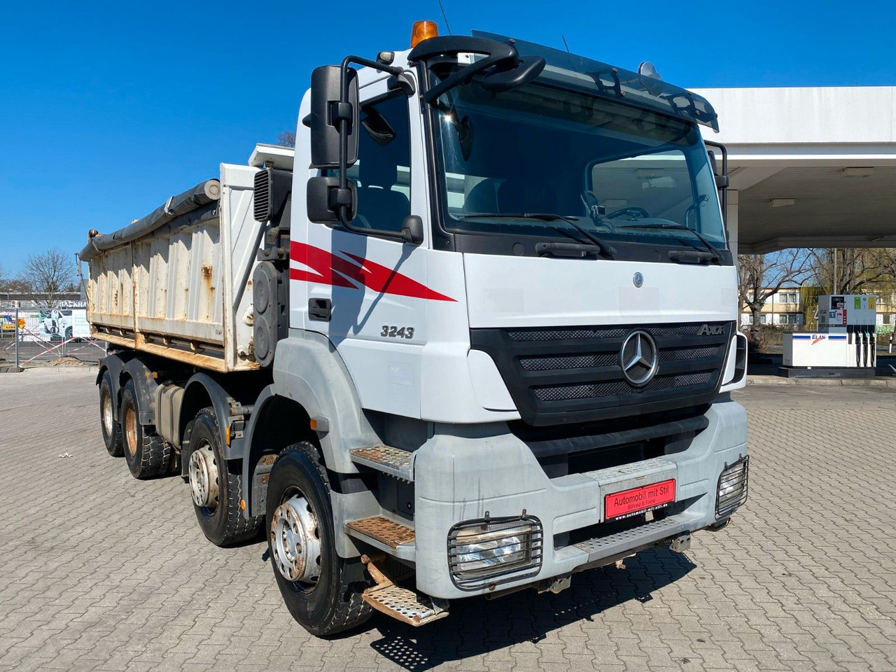 Mercedes-Benz Axor 2 C 4-Achser 3243 8x4 Kipp RETARDER MEILLER - Camion basculantă: Foto 4 Mercedes-Benz Axor 2 C 4-Achser 3243 8x4 Kipp RETARDER MEILLER - Camion basculantă: Foto 4