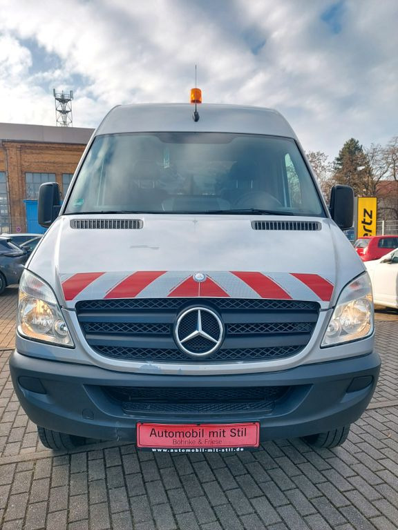 Mercedes-Benz Sprinter II Kasten 516 4X4 lang hoch Klima AHK - Dubă: Foto 4 Mercedes-Benz Sprinter II Kasten 516 4X4 lang hoch Klima AHK - Dubă: Foto 4