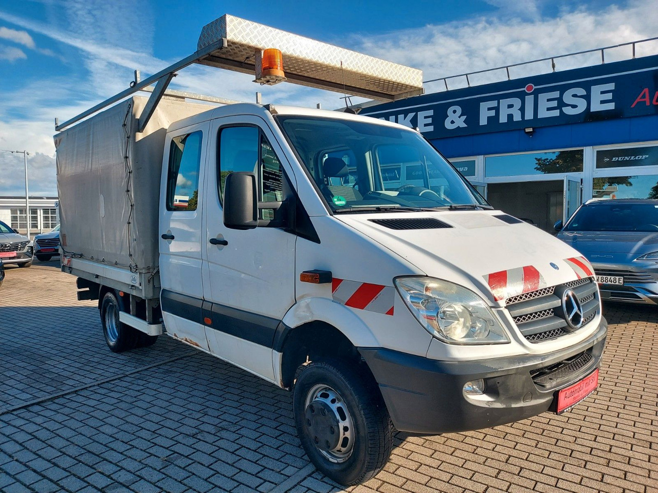 Mercedes-Benz Sprinter II Pritsche DoKa 516 4X4 Plane 6 Sitze - Autoutilitară cu prelată, Autoutilitară cabină dublă: Foto 1 Mercedes-Benz Sprinter II Pritsche DoKa 516 4X4 Plane 6 Sitze - Autoutilitară cu prelată, Autoutilitară cabină dublă: Foto 1