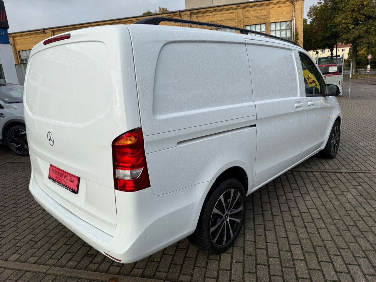 Mercedes-Benz Vito Kasten 114 CDI RWD lang KLIMA NAVI KAMERA P - Transport persoane: Foto 4 Mercedes-Benz Vito Kasten 114 CDI RWD lang KLIMA NAVI KAMERA P - Transport persoane: Foto 4
