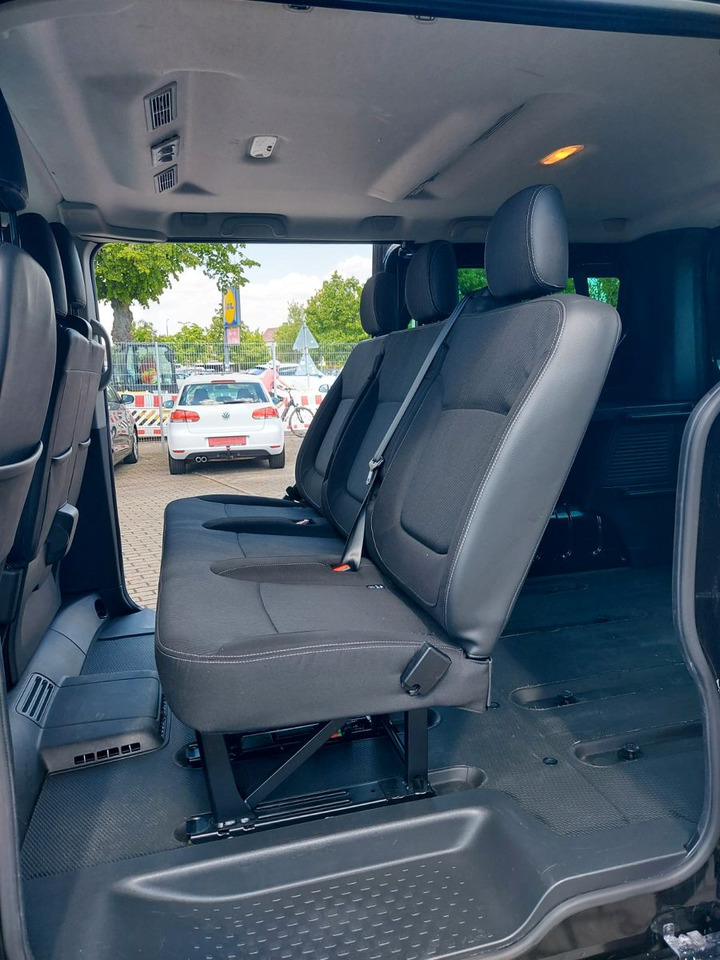 Nissan NV300 Kombi L2 H1 2,7t PREMIUM KLIMA TEMPO PDC - Transport persoane: Foto 4 Nissan NV300 Kombi L2 H1 2,7t PREMIUM KLIMA TEMPO PDC - Transport persoane: Foto 4
