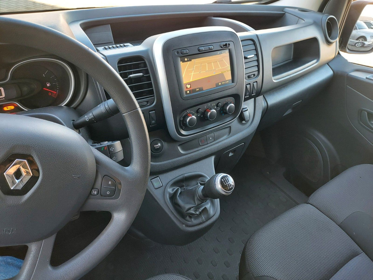 Microbuz, Transport persoane Renault Trafic Kasten L1H1 2,8t Komfort Klima Navi Tempo Renault Trafic Kasten L1H1 2,8t Komfort Klima Navi Tempo: Foto 11