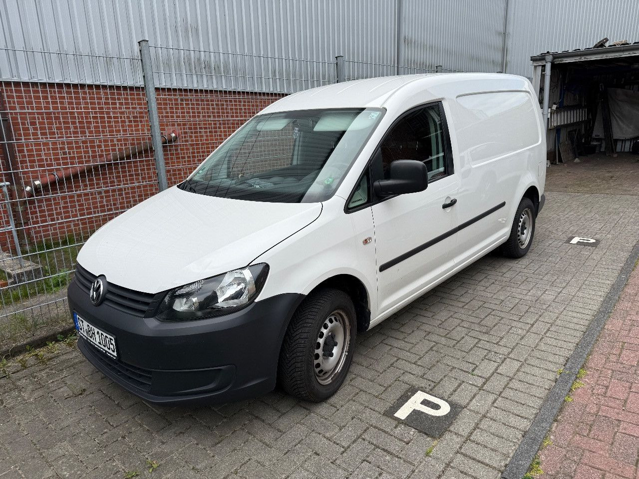 Volkswagen Caddy Maxi Kasten/Kombi Maxi DSG KLIMA AHK - Transport persoane: Foto 1 Volkswagen Caddy Maxi Kasten/Kombi Maxi DSG KLIMA AHK - Transport persoane: Foto 1