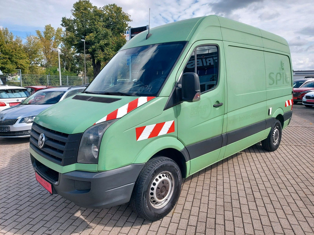 Volkswagen Crafter Kasten 35 mittel L2H2 Hochdach Klima AHK - Dubă: Foto 4 Volkswagen Crafter Kasten 35 mittel L2H2 Hochdach Klima AHK - Dubă: Foto 4