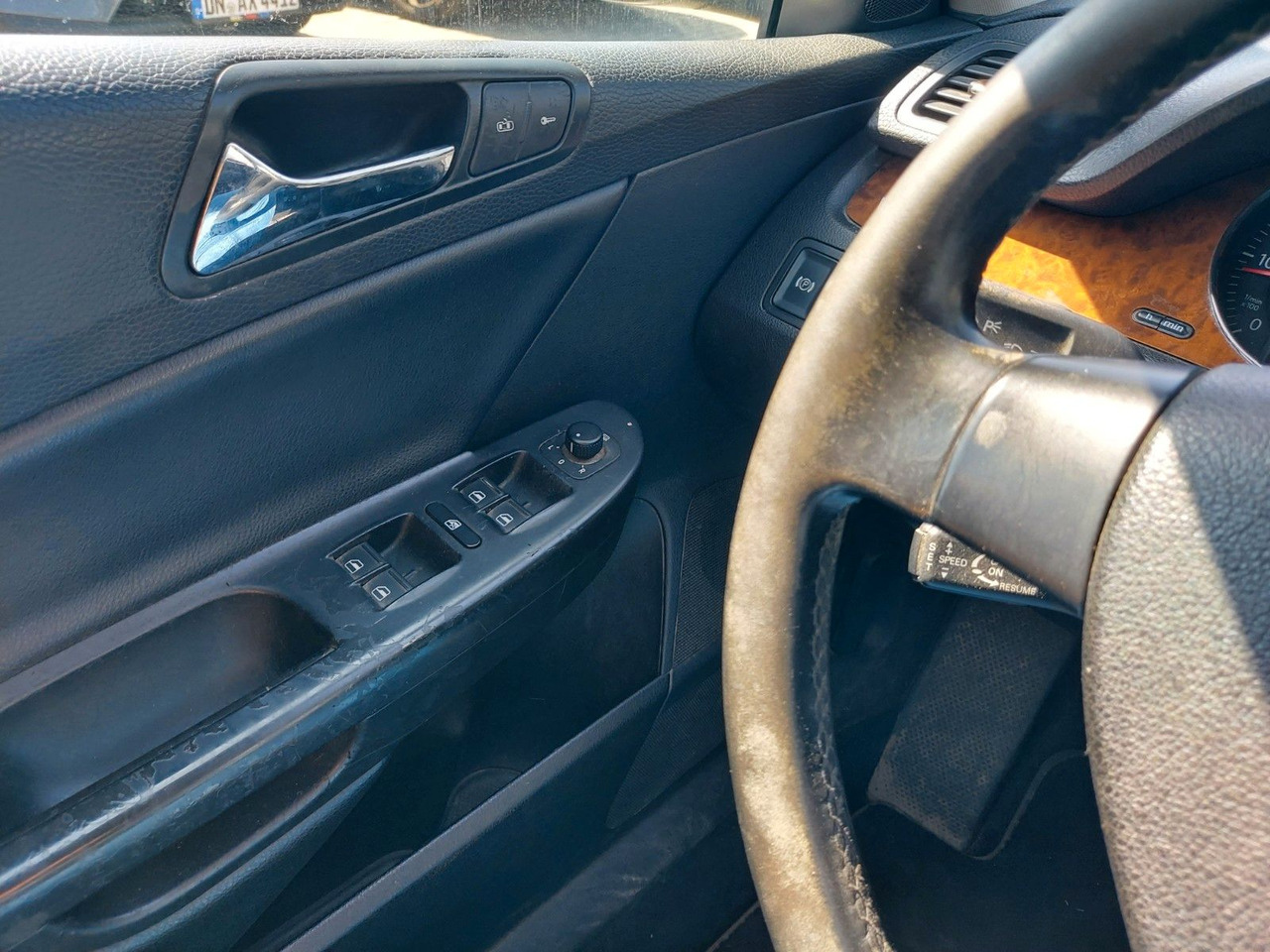 Mașină break Volkswagen Passat Variant Highline Automatik Navi Leder AHK: Foto 13