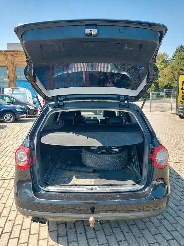 Mașină break Volkswagen Passat Variant Highline Automatik Navi Leder AHK: Foto 19