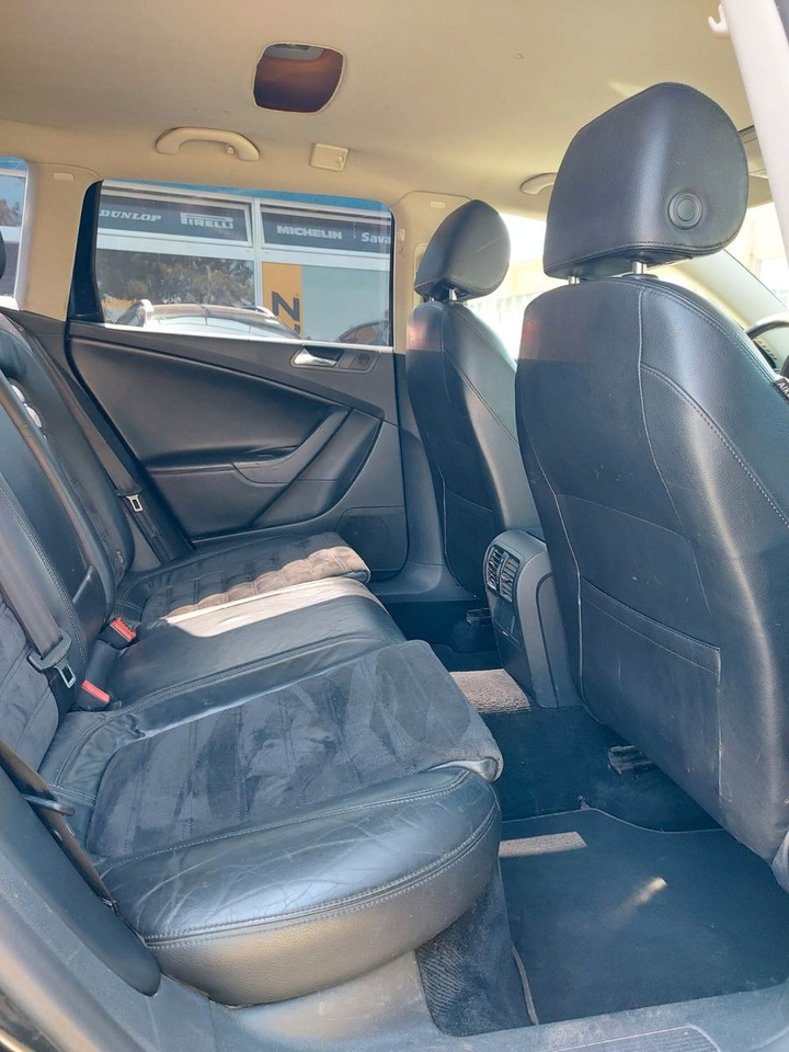 Mașină break Volkswagen Passat Variant Highline Automatik Navi Leder AHK: Foto 18